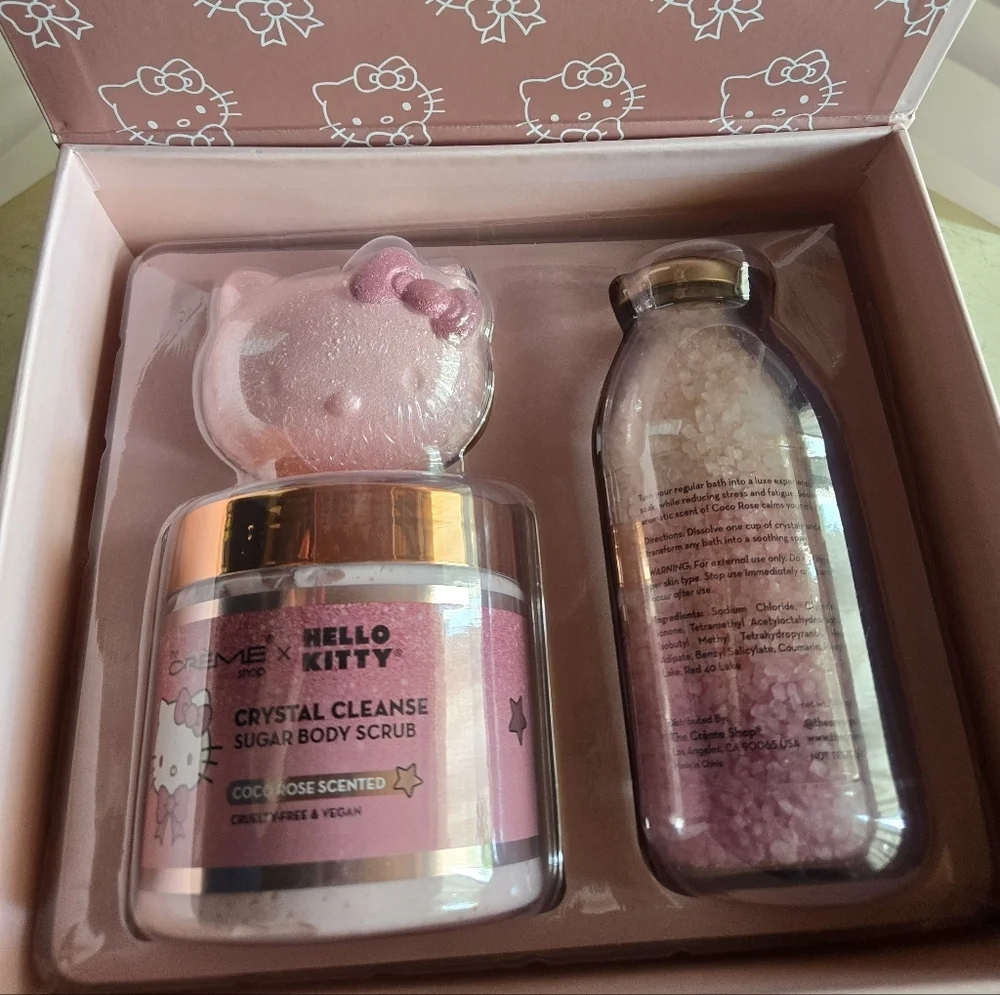 The Creme Shop x Hello Kitty Lovely Luxury Set